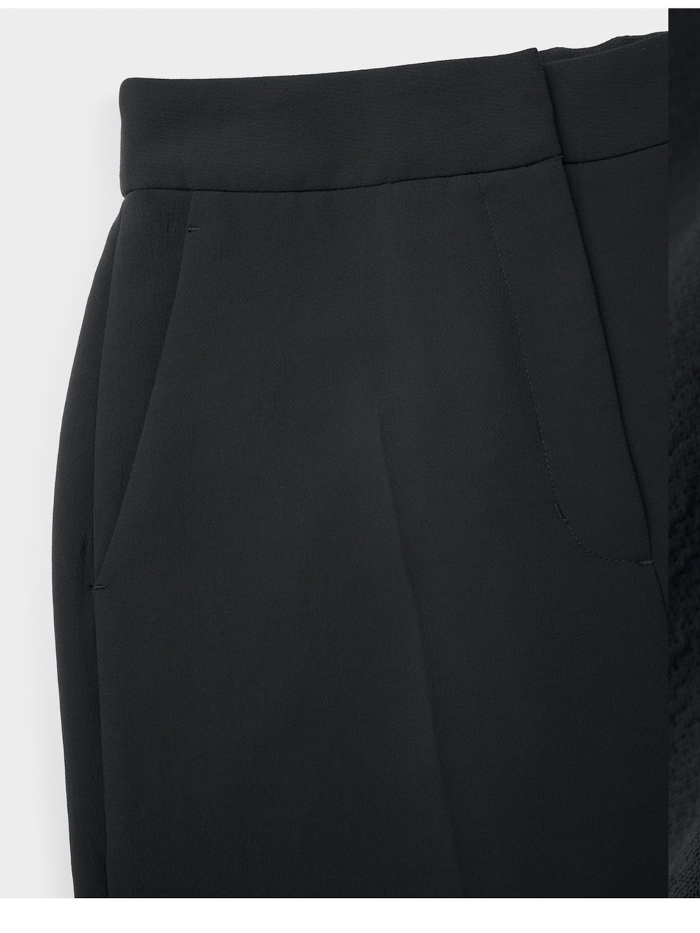 Aritzia limitless pant in black crepette size 4 short - Picture 6 of 13